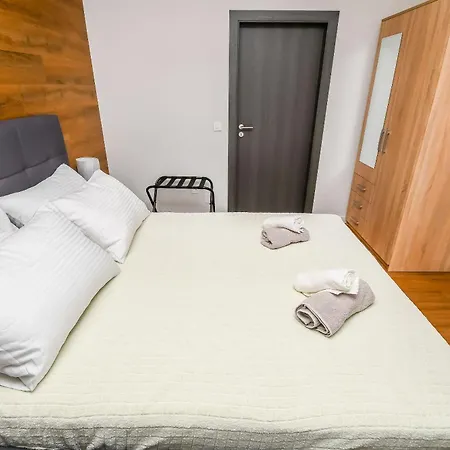 Apartments Neli Trogir Exterior photo