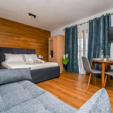 Apartments Neli Trogir Exterior photo